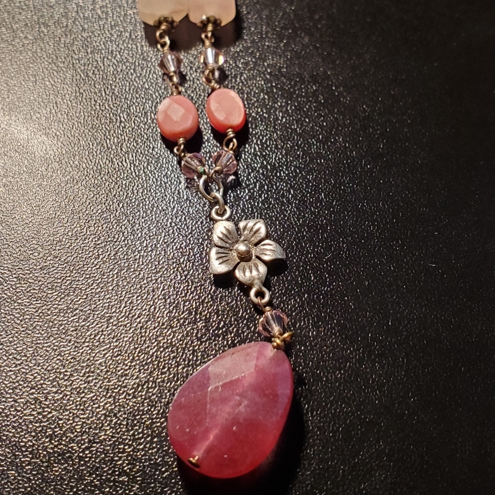Adorable 925 sterling silver rose quartz necklace